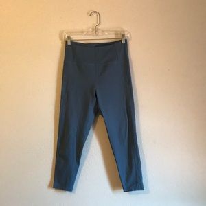 Girlfriend Collective Compressive High-Rise Legging 23 3/4” Inseam in Monarch